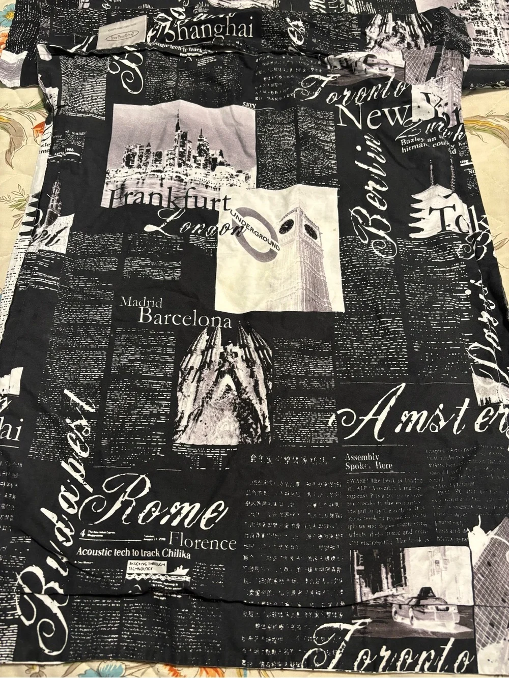 Full size duvet cover and shams